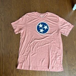 NWOT Volunteer Traditions T-shirt